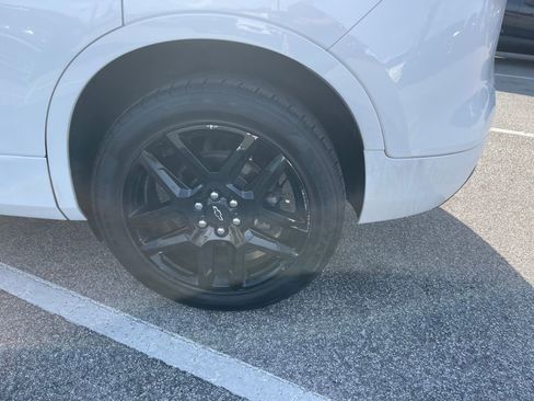 Used 2019 Chevrolet Blazer Premier w/ Driver Confidence II Package image 12