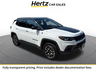 Used 2025 Jeep Compass Trailhawk AWD/4WD video 1