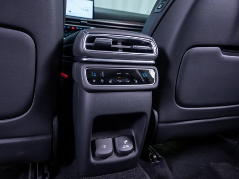New 2026 Genesis GV80 2.5T Prestige AWD/4WD image 17