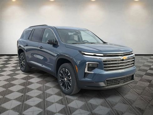 New 2026 Chevrolet Traverse LT w/ Sun and Wheel Package image 3