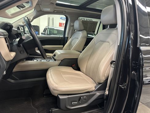 Certified 2022 Ford Expedition Max Limited image 5