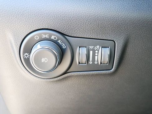 New 2026 Jeep Compass Latitude image 35