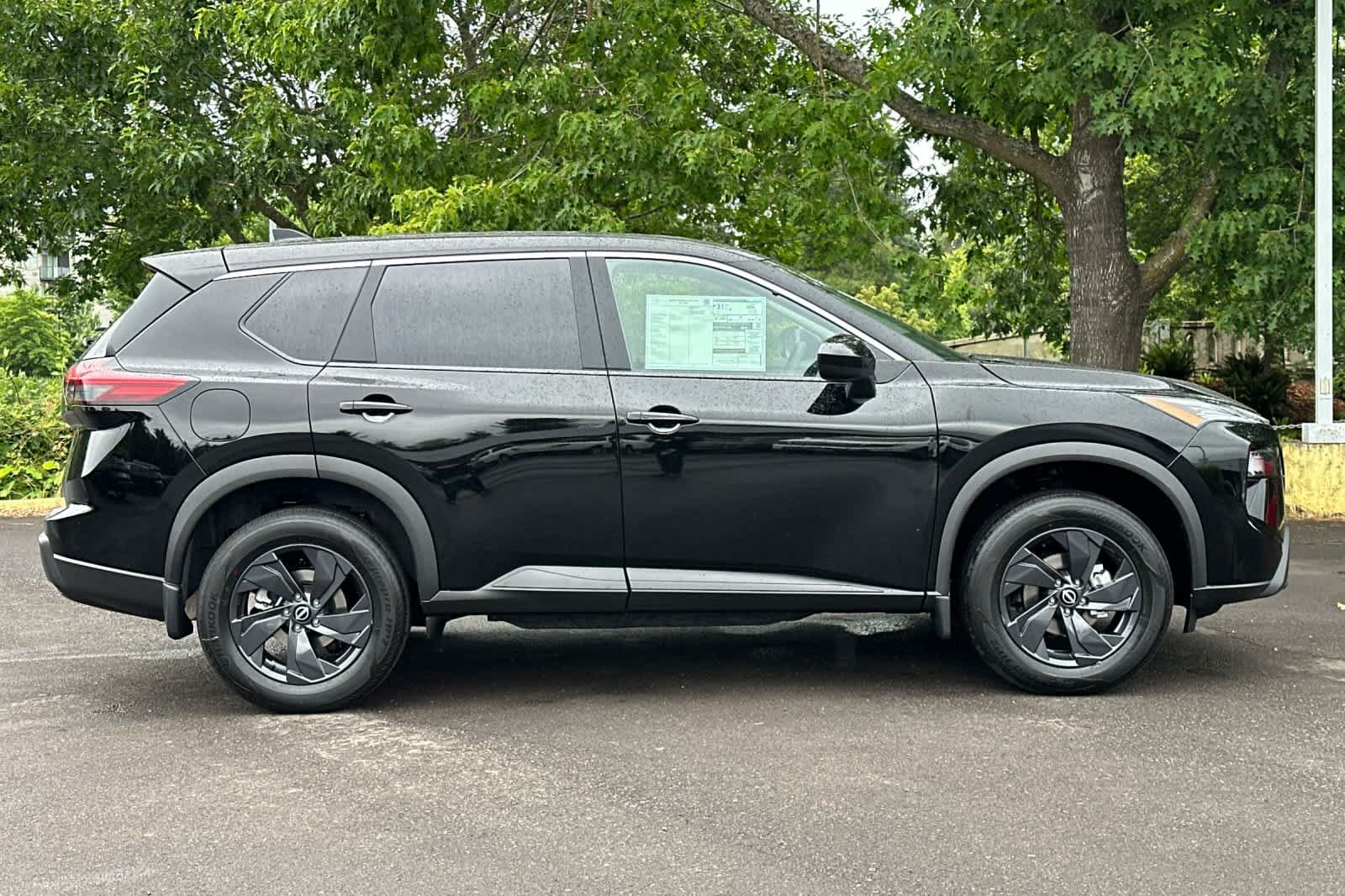 New 2026 Nissan Rogue SV AWD/4WD image 8