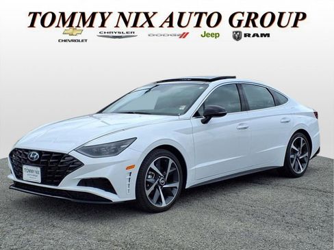 Used 2017 Hyundai Accent SE image 1