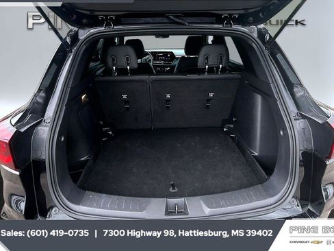 Used 2025 Chevrolet TrailBlazer RS w/ Driver Confidence Package AWD/4WD image 21