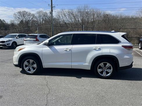 Used 2016 Toyota Highlander Limited image 4