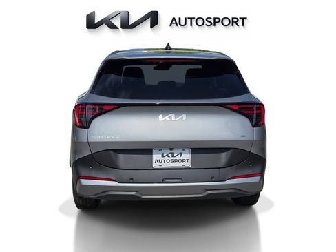 Certified 2026 Kia Sportage LX FWD image 9
