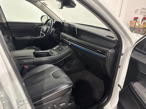 Used 2025 Hyundai Palisade Limited FWD image 24
