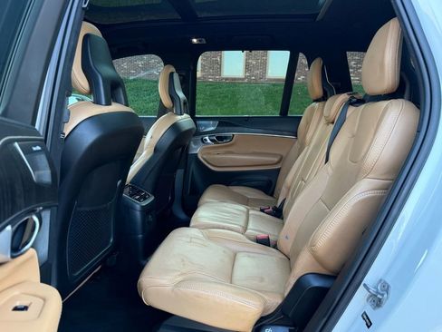 Used 2021 Volvo XC90 T8 Inscription w/ Protection Package Premier image 17