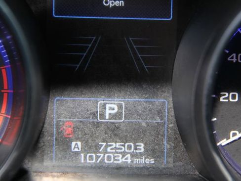 Used 2016 Subaru Outback 3.6R Limited image 22