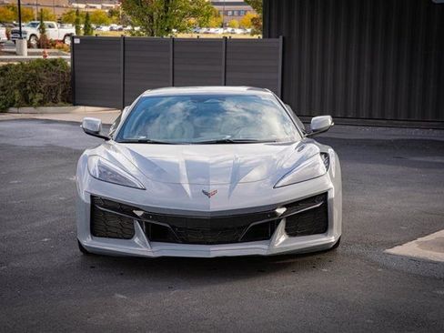 Used 2024 Chevrolet Corvette Z06 image 2