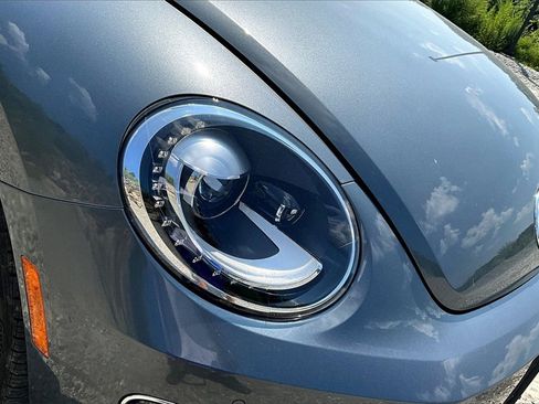 Used 2019 Volkswagen Beetle 2.0T SE image 26