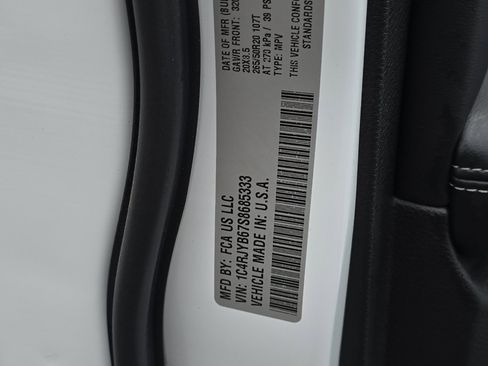 Used 2025 Jeep Grand Cherokee Limited 4xe image 42