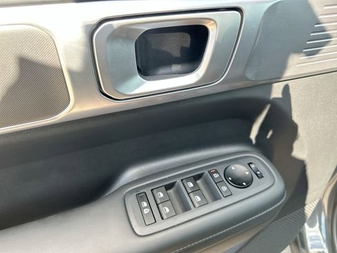 Used 2025 Hyundai Santa Fe SEL image 13