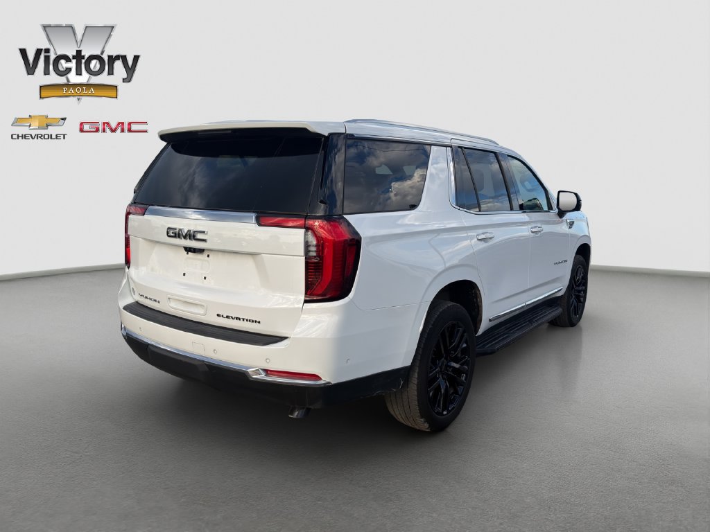 Used 2025 GMC Yukon Elevation w/ Elevation Premium Package AWD/4WD image 6
