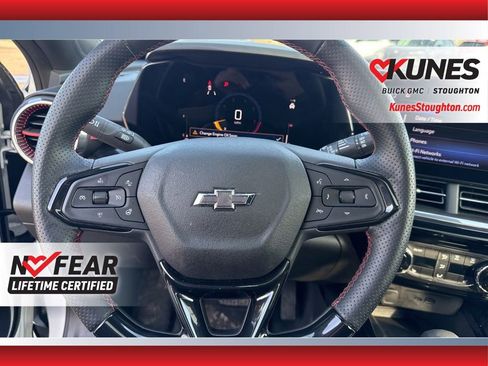 Used 2024 Chevrolet Trax RS w/ Sunroof Package image 25