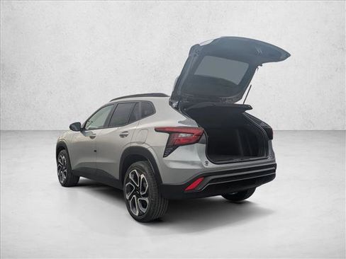 New 2026 Chevrolet Trax RS image 9