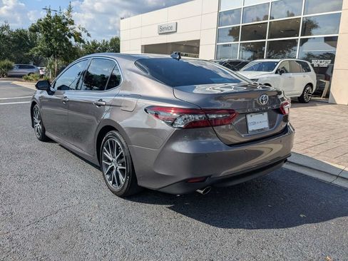 Used 2024 Toyota Camry XLE w/ Navigation Package FWD image 4