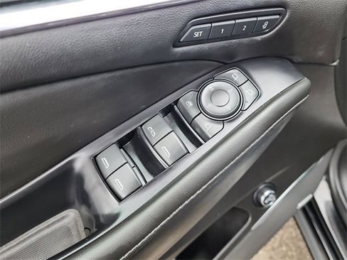 Used 2023 Buick Enclave Avenir w/ Avenir Technology Package image 11