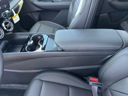 New 2026 Chevrolet Blazer EV LT image 14