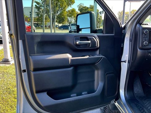 Certified 2025 Chevrolet Silverado 2500 Custom w/ Custom Value Package image 18