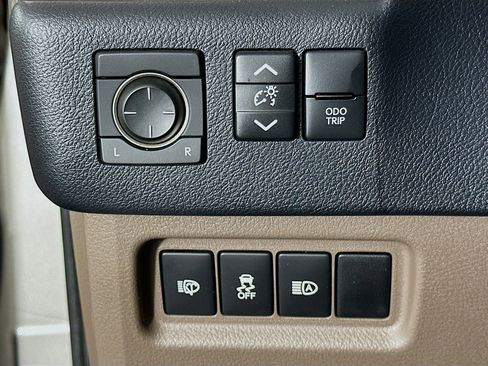 Used 2020 Lexus GX 460 Premium image 17