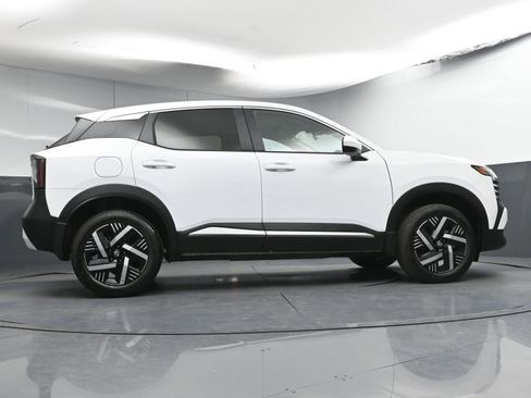 Used 2025 Nissan Kicks SV image 23