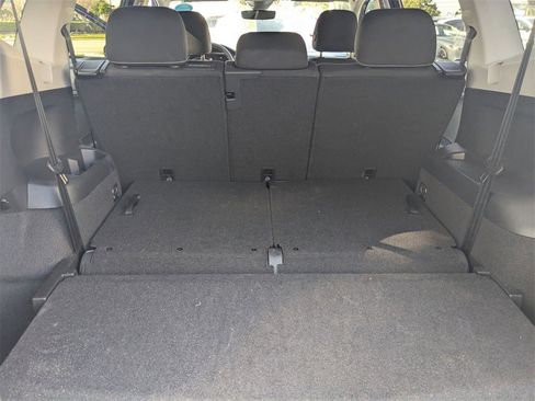 Used 2024 Volkswagen Tiguan S image 7