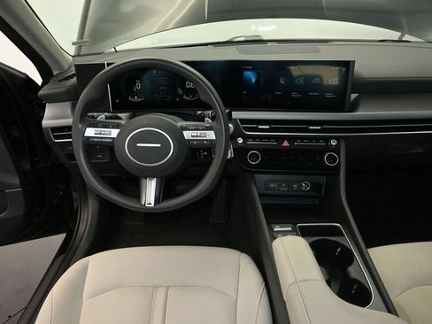 Used 2025 Hyundai Sonata SEL FWD image 19