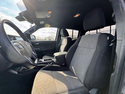 Used 2023 Toyota Tacoma TRD Sport w/ Advanced Technology Package image 14