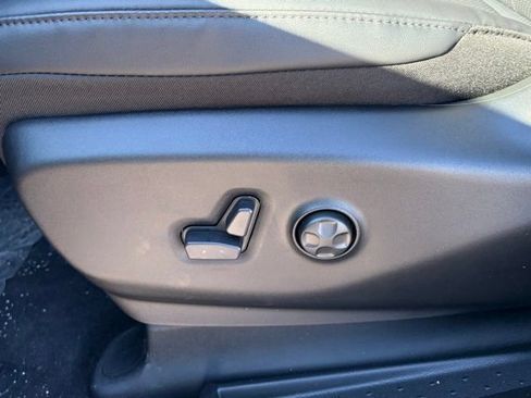 New 2026 Chrysler Pacifica Select w/ S Appearance Package FWD image 16