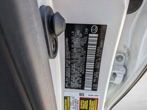 Used 2025 Lexus ES 300h w/ Premium Package FWD image 25