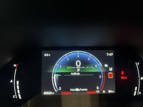 Used 2024 Toyota Grand Highlander XLE FWD image 13