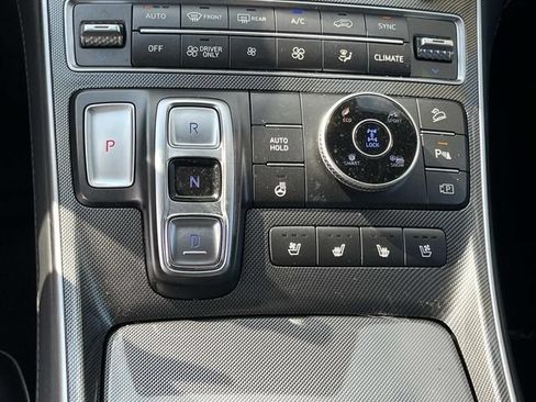 Certified 2023 Hyundai Santa Fe Limited AWD/4WD image 36