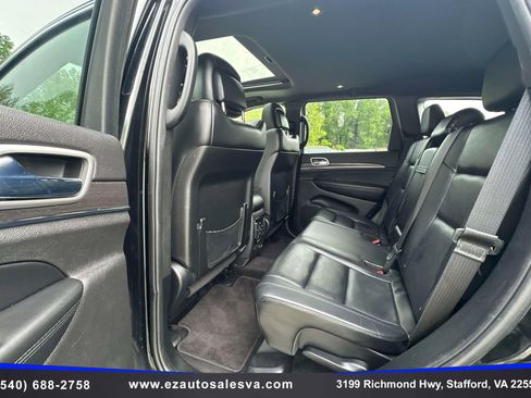 Used 2018 Jeep Grand Cherokee Limited AWD/4WD image 19