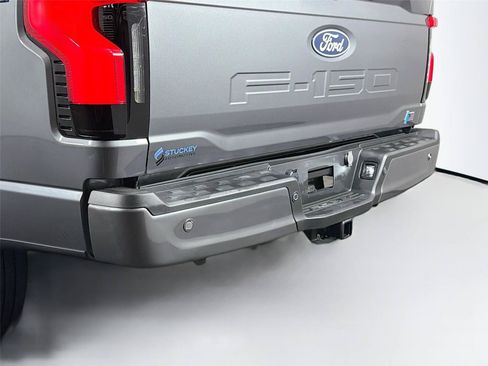 Used 2024 Ford F150 Lightning XLT AWD/4WD image 40