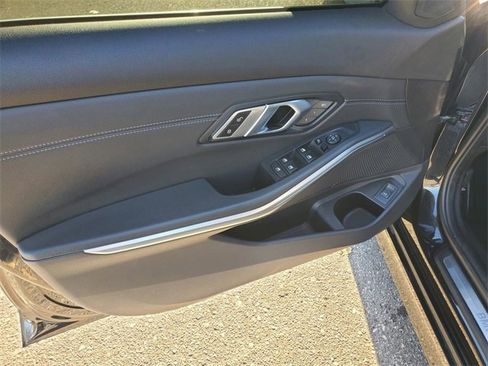 Used 2021 BMW 330i xDrive Sedan image 9