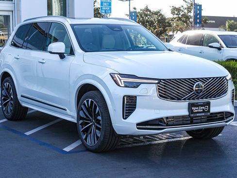 New 2026 Volvo XC90 T8 Ultra w/ Protection Package Premier AWD/4WD image 3