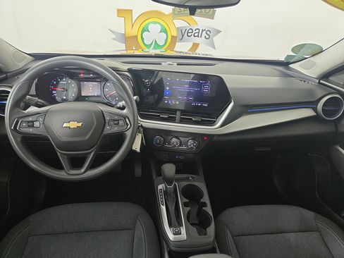 Certified 2024 Chevrolet Trax LS w/ LS Convenience Package FWD image 13