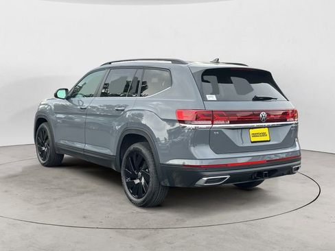 New 2026 Volkswagen Atlas SE image 4