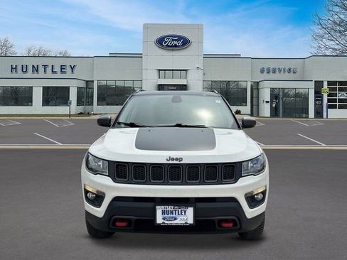 Used 2020 Jeep Compass Trailhawk w/ Cold Weather Group AWD/4WD image 2