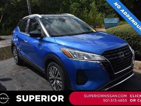 Used 2023 Nissan Kicks SV FWD image 1