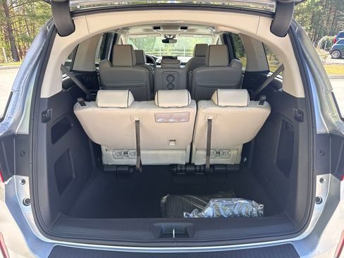 New 2026 Honda Odyssey Touring image 24
