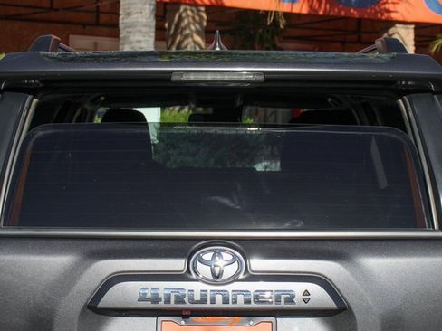 Used 2022 Toyota 4Runner SR5 image 8