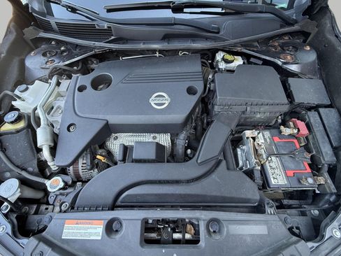 Used 2013 Nissan Altima 2.5 SV FWD image 15