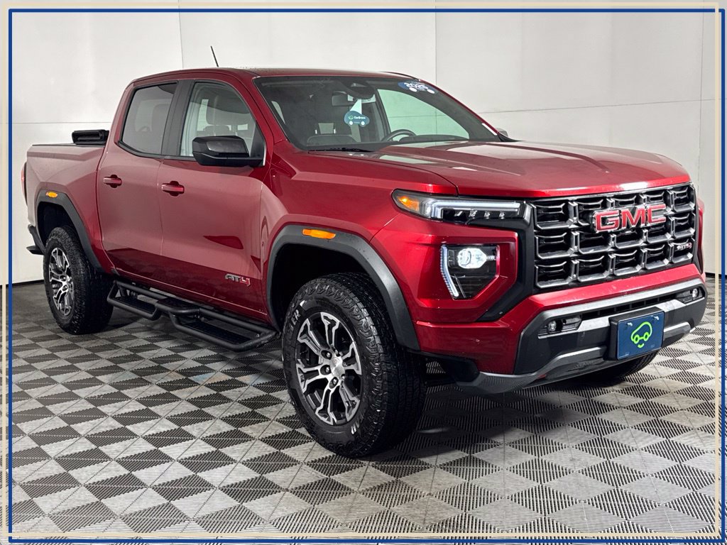 Certified 2025 GMC Canyon AT4 w/ AT4 Premium Package AWD/4WD image 5