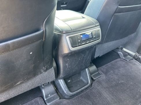 Used 2017 Toyota Highlander XLE image 13