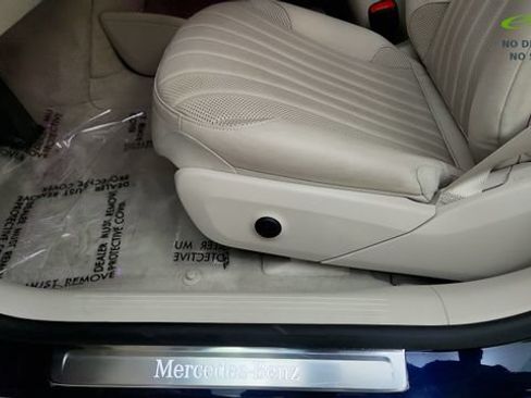 Used 2023 Mercedes-Benz EQS 580 4MATIC Sedan image 51