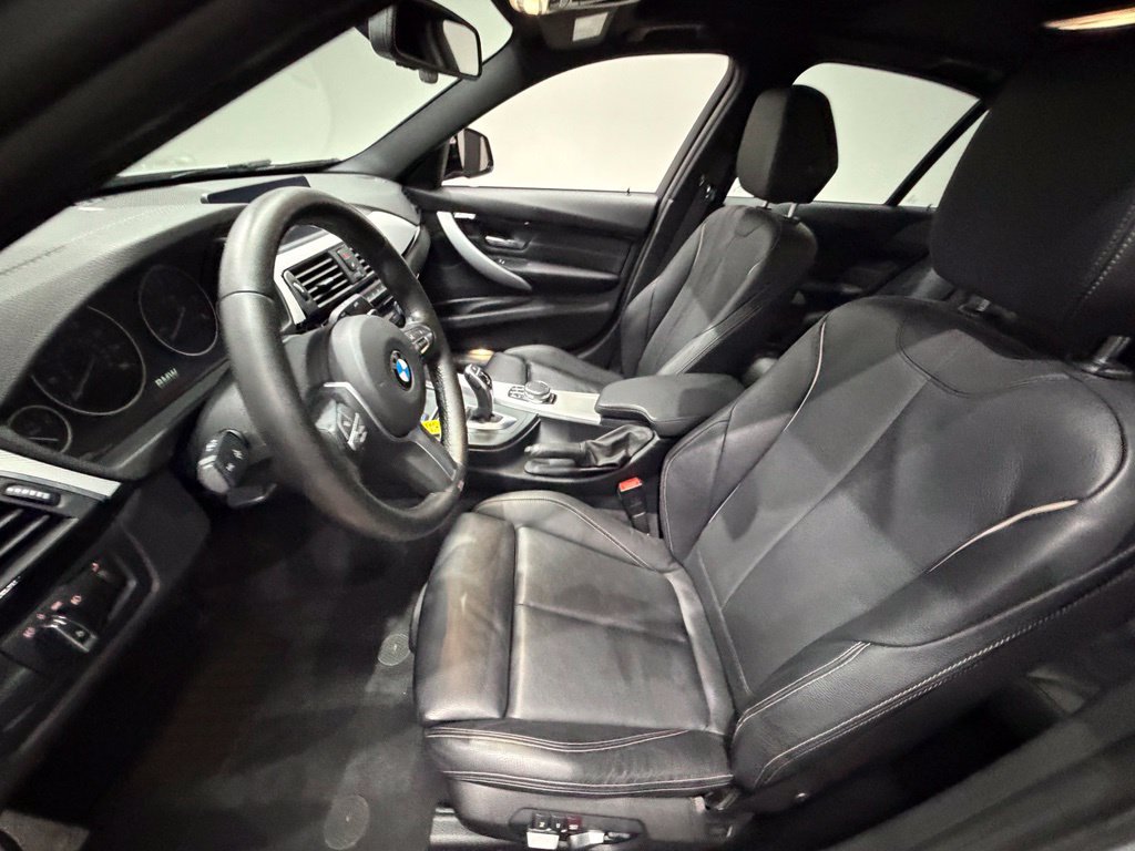 Used 2018 BMW 328d xDrive Sedan AWD/4WD image 17