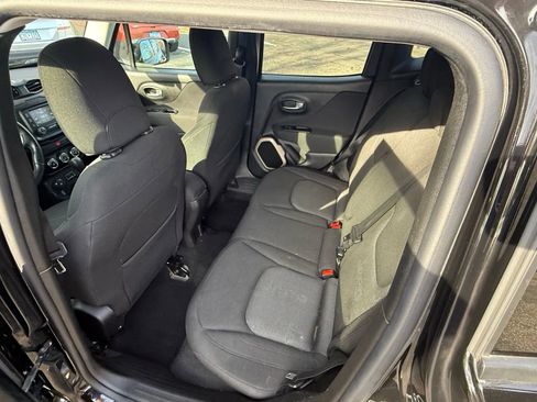 Used 2017 Jeep Renegade Latitude image 25